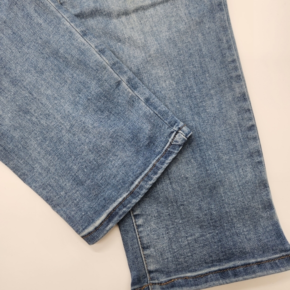 Sonoma Maternity Straight Leg Jeans Size 10 Medium Wash w/ Factory Fading - Picture 6 of 8